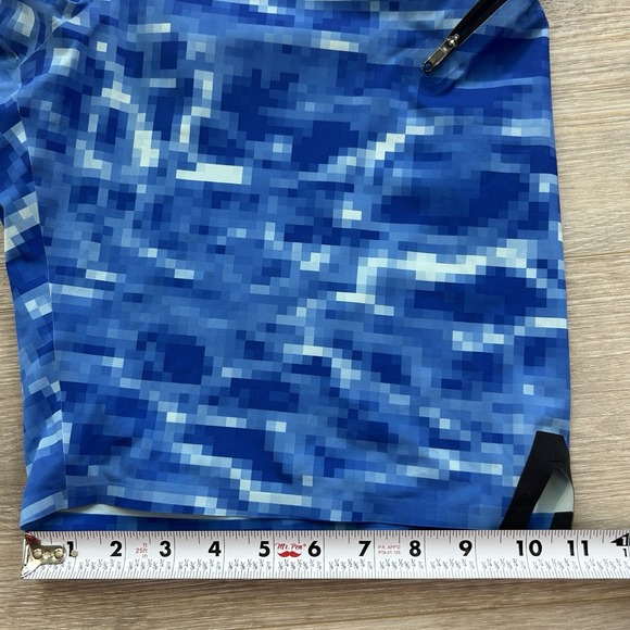 Lululemon El Current Board Shorts Mens 34 Blue Pixel Print Swim Trunks Zip - Picture 9 of 9